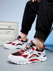 夏季户外穿的男士鞋子，青少年透气单网眼镂空轻便跑步鞋，适合跑步和休闲穿着 - 紅色/夏季鏤空款 - 查看 1