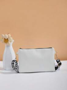 Korean Style Minimalist Elegant Solid Color Small Bag, Spring Summer Autumn Winter New Shoulder Crossbody Bag, Niche Design Textured Heart-Shaped Women's Bag - White - View 3
