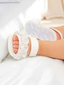 Infant Girls Summer Sandals Princess Dress Wedding Flats Shoes Newborn Toddler Soft Non-Slip Sole First Walker Crib Shoes White Gift Infant Shoes Are A Very Popular Choice For Infant Gifts, Often Symbolizing Purity, Cuteness, And The Beginning Of A New Life - White - View 12