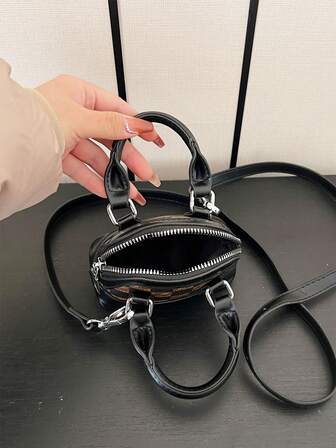 1pc Retro Stylish Mini Shell Handbag, Cute & Compact Lipstick Purse Shoulder/Crossbody Bag For Women, Suitable For Summer