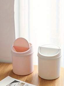 Papelera de escritorio mini con tapa, papelera de escritorio de plástico con diseño de tapa oscilante para evitar fugas de olores, usada para guardar cáscaras de frutas y recortes de papel en el escritorio para mantener el orden, para el baño, el escritorio de la oficina en casa, la mesa de café, la oficina, la sala de estar, el estudio