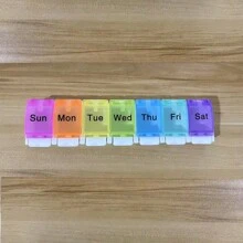 1 pieza Caja de medicamentos de 7 días, 7 compartimentos, 7 días a la semana, 7 colores, fácil de abrir/almacenar, gran capacidad/puede almacenar vitaminas en el bolsillo, conveniente a prueba de humedad, adecuado para viajes y uso por personas mayores