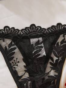 Nuevo conjunto de sujetador inalámbrico de encaje con bordado floral para primavera/verano, sujetador transparente sexy con aro, conjunto de 2 piezas de ropa interior y bragas, decoración íntima romántica para el dormitorio de la pareja