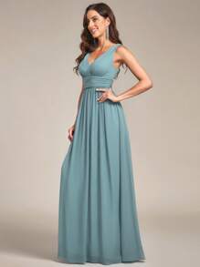 EVERPRETTY Elegantes Chiffon V-Ausschnitt ärmellos gerafftes Maxi Abendkleid in Blau für Brautjungfern, Hochzeit und Abschluss, Herbst-Winter