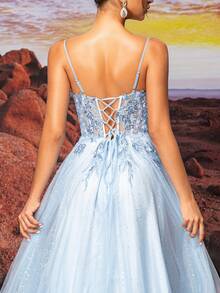 蓝色薄纱吊带裙长款 A 字形闪亮珠绣舞会礼服，派对礼服