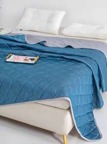 1pc Cooling Blanket, Suitable For Hot Sleepers, Lightweight Cold Blanket, Large Size Summer Cooling Cover Blanket That Absorbs Heat To Keep Adults Cool, Soft Breathable Silky Smooth Light Weight - Lake Blue - View 6