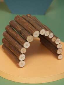 1 szt. Drewniany plac zabaw dla chomika, naturalna drewniana klatka z drabinką i mostem do wspinaczki (należy pamiętać, że grubość może się różnić ze względu na naturalny materiał drewniany)