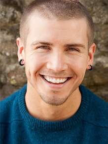 4/1 对黑色中性耳环套装不锈钢穿孔环状耳环男女哥特式街头流行嘻哈圆形耳环