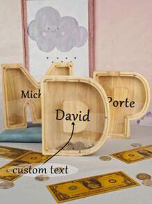 1 pièce Tirelire créative et mignonne en acrylique et bois avec lettres de l'alphabet de A à Z, personnalisable. Décoration pour la maison, cadeau idéal pour les amis, anniversaires, la fête des enseignants, Pâques