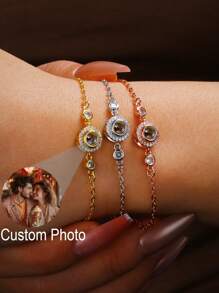 女士定制投影照片手链，迷人时尚个性化手链合成锆石包含图片纳米投影手链，可定制您的照片纪念可调节手链情侣结婚首饰，适合夏季海滩度假的女性礼物，母亲节的创意礼物，感恩节狂欢的独特礼物