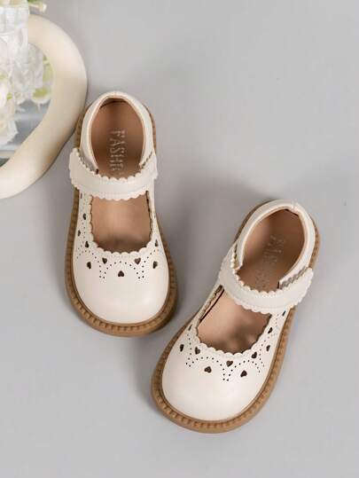 Girls' Hollow Heart Princess Casual Soft Leather Shoes Suitable For Performances And Various Parties