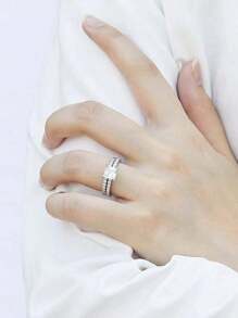 约 3.5 克 925 纯银 1 克拉方形莫桑石低过敏性 4 爪经典方形水钻可叠戴戒指，女士百搭订婚/结婚戒指，高端时尚珠宝礼物，附有莫桑石证书和精美礼品盒 - 銀色 - 查看 4