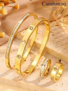 4 pièces d'accessoires de couple de luxe en acier inoxydable exquis personnalisés, convenant pour diverses occasions telles que la vie quotidienne, les voyages, les mariages, les fêtes. Accessoires polyvalents et indélébiles