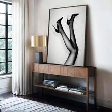 1幅黑色高跟鞋美腿女性墙画，现代简约美学印花帆布画，时尚魅力海报，性感女性装饰，适合卧室、客厅或办公室，墙面装饰礼品，可装裱或不装裱。 - 彩色 - 查看 4