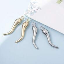 5pcs/10pcs Classic Fashion Gold & Silver Chili Pepper Pendants In 3 Sizes, Suitable For Jewelry Making, DIY Necklace, Keychain, Bag Charm, Earrings, Anklets, Craft Supplies - Gold and Silver Mixed Color - View 4
