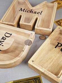 1 pièce Tirelire créative et mignonne en acrylique et bois avec lettres de l'alphabet de A à Z, personnalisable. Décoration pour la maison, cadeau idéal pour les amis, anniversaires, la fête des enseignants, Pâques