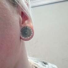 2PCS Fashion Round Vortex Ear Gauges Tunnels 316 Stainless Steel Plugs Women Piercing Body Jewelry Hypoallergenic New