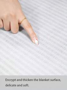 1 Piece Of Spades A Poker Pattern Area Carpet, Suitable For Living Room, Bedroom, Entertainment Venue Floor Mats, Bar Decoration Carpets, Game Rooms, E-Sports Rooms, Game Control Area Carpets, Perfect Party Decorations Rugs, Anti Slip And Anti Fouling, Suitable For Use In All Seasons And Holidays.