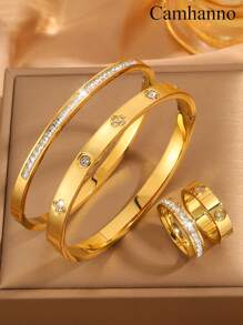 4 pièces d'accessoires de couple de luxe en acier inoxydable exquis personnalisés, convenant pour diverses occasions telles que la vie quotidienne, les voyages, les mariages, les fêtes. Accessoires polyvalents et indélébiles