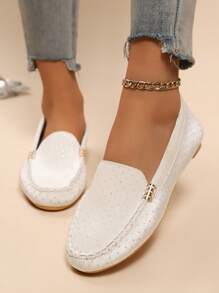 New Plus Size Lightweight Flat Slip-On Loafers, Casual Daily Commute Shoes, Solid Color, Metal Buckle, Round Toe, Breathable Fabric Patchwork, Handmade Lace, Rhinestone Embellished, White Women Leisure Moccasins, Suitable For Spring, Summer, All Season - White - View 5