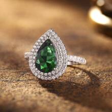 1 件 S925 纯银水滴形合成绿宝石女士戒指，适合母亲节、情人节、生日、周年纪念、婚礼、派对、送礼、日常佩戴，附赠精美礼品盒，银重 8 克