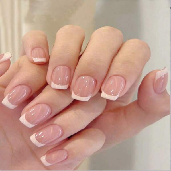 Press On Nails 24 Pcs Short Square French Nails Simple Color Contrast Fun Pattern Fake Nails