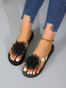 2025 年夏季新款时尚花朵装饰人字拖沙滩凉鞋