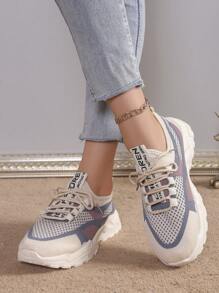 女士休闲防滑软底透气运动户外鞋，春秋季节流行时尚 - 淡紫色 - 查看 1