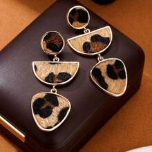 1 Pair Geometric Creative Matching Leopard Pattern Elegant Elegant Drop Earrings, Versatile & High-End
