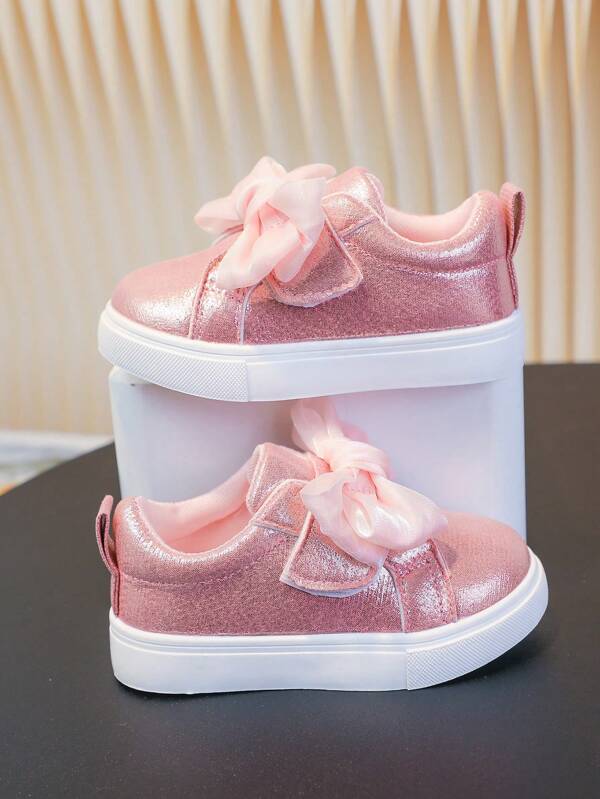 1 Pair Girls Casual Lightweight Flat Sports Shoes, Stylish & Adorable For School And Outdoor, All-Season