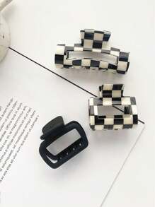 3 Pcs Women Checkerboard Hair Clips Set, Simple Korean Casual Cute Resin Material Bestseller Dual-Color Checkerboard Hollow Acrylic Hair Claw Hair Clips Combination, Suitable For Daily Wear, Vacation, Travel, Clipping, Partial Ponytail, Non-Damaging Hair Accessories Set Hair Jaw Clip
