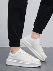 (Kích thước nhỏ hơn bình thường) Giày thể thao nam phong cách đường phố màu trơn thoải mái, giảm xóc, chất liệu da PU vá tối giản cổ điển, phù hợp cho thanh thiếu niên, đi làm hàng ngày và chơi thể thao, mọi mùa - trắng - Xem 7