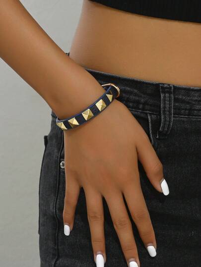 1pc Women's Punk Rivet PU Triangular Rivet Biker Edgy Y2K Style Bracelet