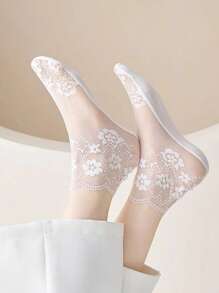 Chaussettes femmes en dentelle transparente Lolita invisibles, fines pour l'été, antidérapantes, courtes, coupe-bateaux