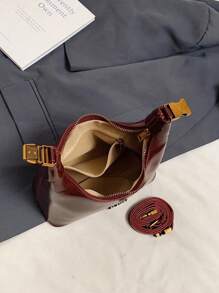 2025 Primavera/Verão Nova Bolsa Retro Vinho Tinto Crossbody, Bolsa de Ombro, Bolsa de Negócios Feminina Casual Moda Diária Bolsa de Viagem, Adequada para Trabalho, Compras, Namoro, Viagem, Com Decoração