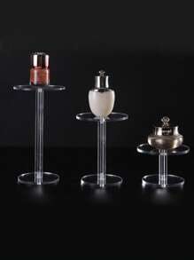 1个透明亚克力圆形展示架，可用于收纳化妆品、香水、珠宝，也可作为桌面收纳包、房间装饰、包袋、化妆包、梳妆台用品、旅行用品、化妆包、旅行必备品、收纳盒、储物盒、旅行必备品、化妆品收纳盒、化妆包、洗漱包、桌面收纳盒、化妆包、化妆袋、化妆品收纳盒、梳妆台配件、化妆袋、化妆包、珠宝盒、化妆刷架、化妆刷架、香水收纳盒、化妆包、女士礼物、圣诞礼物、女士礼物创意