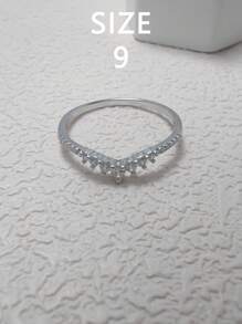 1 pièce Bague en argent sterling S925 élégante en forme de couronne avec zirconium cubique. Polyvalente, convient pour le port quotidien des dames, les bijoux de mariée, les cadeaux pour les fêtes et les occasions