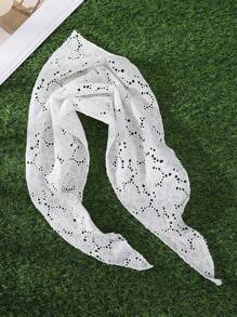 1pc Minimalist Fashion Countryside Floral Hollow Out Knit Triangle Scarf