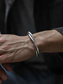 1pc Retro Minimalist Metal Geometric Open Bangle Bracelet, Suitable For Men's Daily Wear