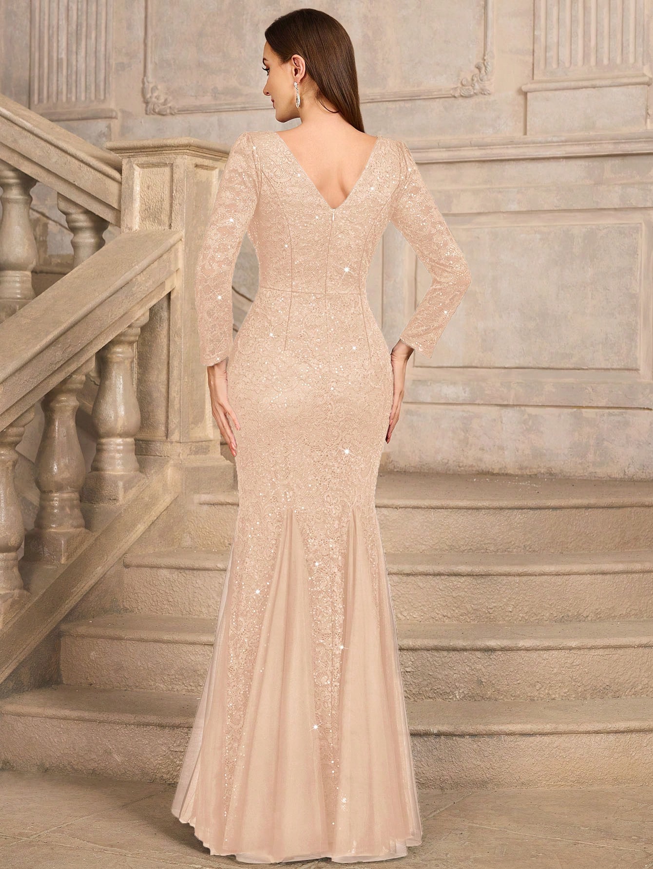 MIUSOL فستان مسائي ذو رقبة عميقة على شكل V مطرز با...