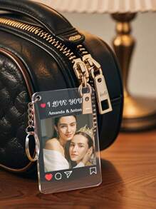 1pc Custom Couple Photo And Text Keychain, Custom Mom Picture Keychain, Personalized Photo Keychain With Text, Custom Couple Photo Gift, Personalized Acrylic Keychain, Personalized Picture Keychain With Text, Boyfriend Girlfriend For Anniversaries Special Occasions Valentine's Day, Memorial Gift Birthday Gift Women's Day Wedding Gift Gift For Her/ Him/ Mom/ Dad/ Wife/ Husband/ Friend