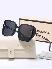 LINFEMAND Classic Square Frame Fashion Couple Fashion Glasses, Unique Hollow Floral Design, Suitable For Beach, Party, Travel, Summer Beach Vacation, Outdoor Activities And More Occasions, Elegant Temple Decoration, Oversized Square Frame - Multicolor - View 4