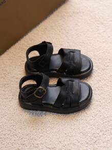 1 paire de sandales plates d'été confortables et de mode pour bébé, avec semelle souple