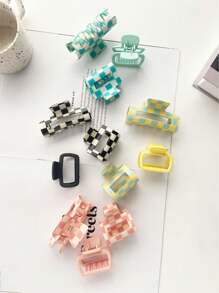 3 Pcs Women Checkerboard Hair Clips Set, Simple Korean Casual Cute Resin Material Bestseller Dual-Color Checkerboard Hollow Acrylic Hair Claw Hair Clips Combination, Suitable For Daily Wear, Vacation, Travel, Clipping, Partial Ponytail, Non-Damaging Hair Accessories Set Hair Jaw Clip