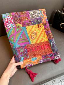 1条女士四季印花围巾，180*85厘米，可作头巾、披肩、防晒围巾、沙滩装，时尚百搭，适合旅行和日常穿着。