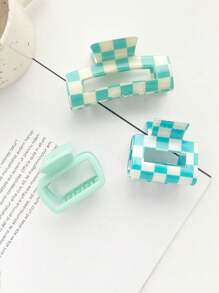 3 Pcs Women Checkerboard Hair Clips Set, Simple Korean Casual Cute Resin Material Bestseller Dual-Color Checkerboard Hollow Acrylic Hair Claw Hair Clips Combination, Suitable For Daily Wear, Vacation, Travel, Clipping, Partial Ponytail, Non-Damaging Hair Accessories Set Hair Jaw Clip