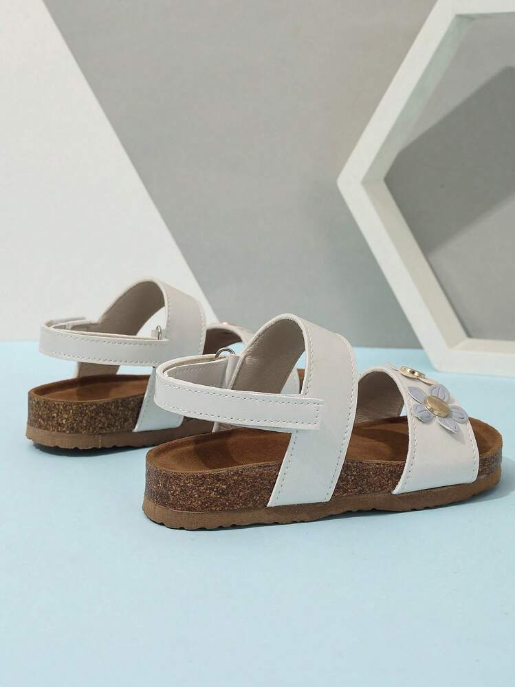 White PU Rivet Flower Decor Double Sole Casual Comfortable Summer Children Flat Sandals - White - View 4