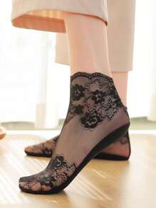 Chaussettes femmes en dentelle transparente Lolita invisibles, fines pour l'été, antidérapantes, courtes, coupe-bateaux