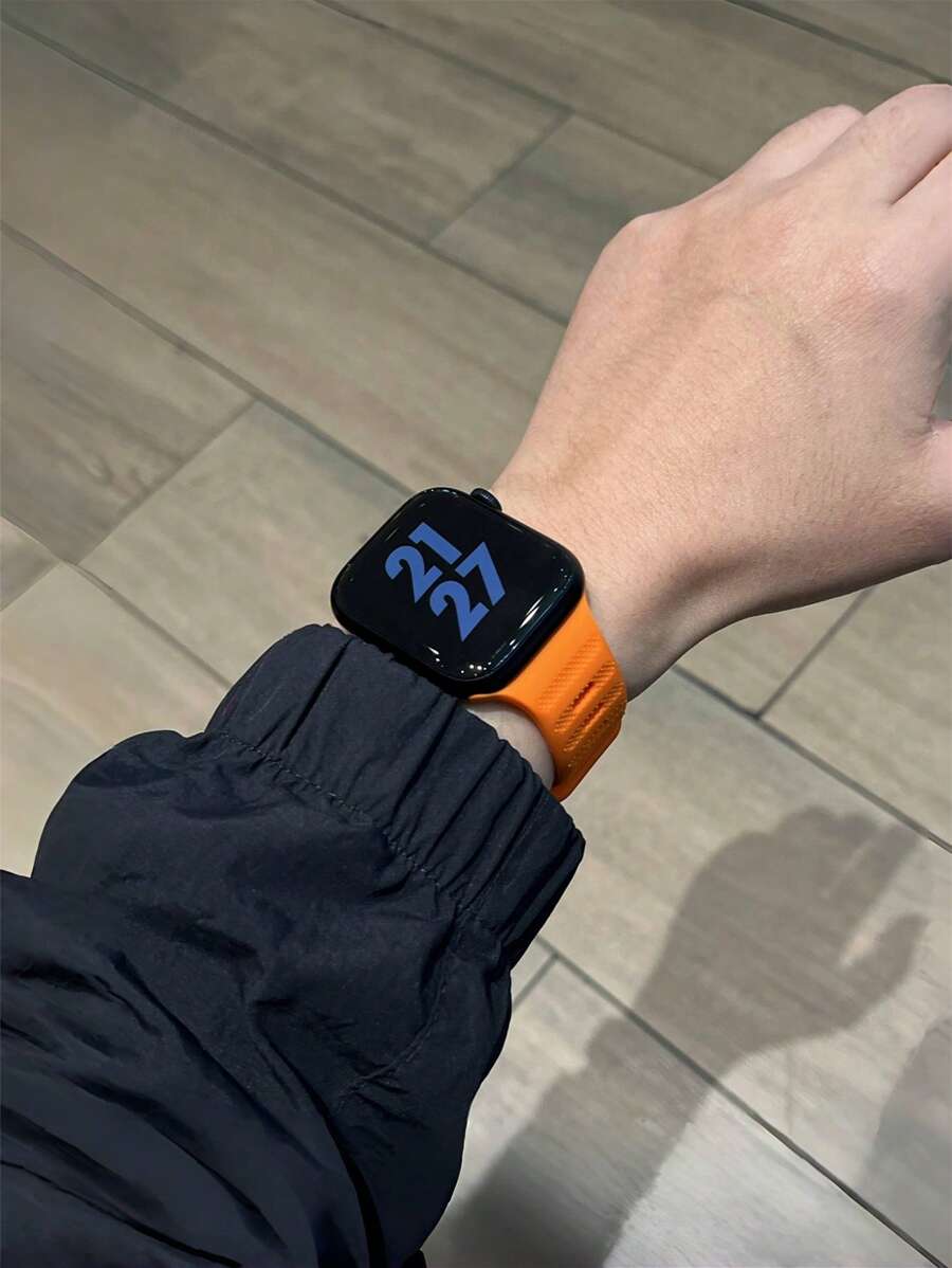 1 条硅胶表带兼容 Apple Watch 表带 Apple Watch 42mm 38mm 40mm 41mm 44mm 45mm 49mm 46mm 时尚智能手表替换 Apple Watch 表带适用于 Series Ultra2 Ultra SE2 SE 10 9 8 7 6 5 4 3 2 1