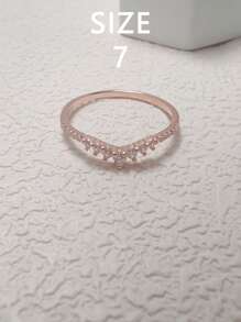 1 pièce Bague en argent sterling S925 élégante en forme de couronne avec zirconium cubique. Polyvalente, convient pour le port quotidien des dames, les bijoux de mariée, les cadeaux pour les fêtes et les occasions